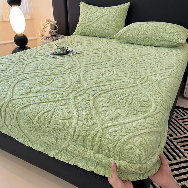 1pc Jacquard Fitted Sheet – Embossed Warm Plush Mattress Cover, Anti-Mite & Non-Slip Protective Bed Cover